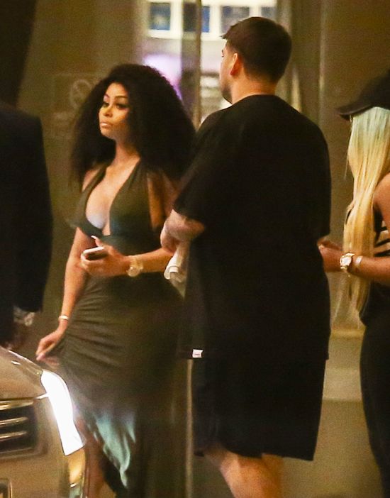 OMG! Blac Chyna pozwoliła wyjść tak Robowi z hotelu?