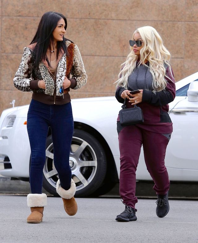 Pupa Kim Kardashian znika, na szczęście Blac Chyny ma się dobrze (FOTO)