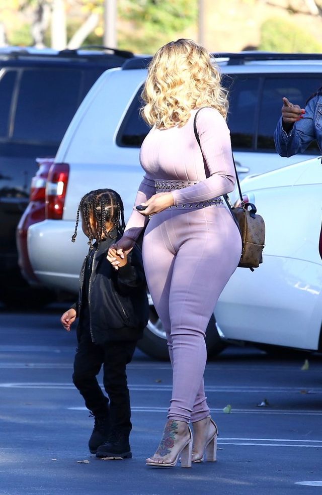 WOW! Musicie zobaczyć Blac Chynę niecałe 2 tygodnie po porodzie! (FOTO)