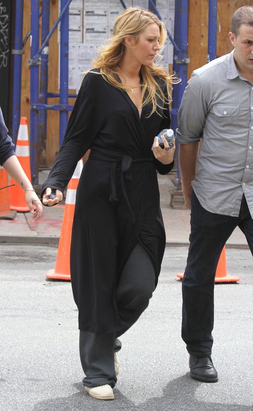 Blake Lively rozczochrana i bez makijażu (FOTO)