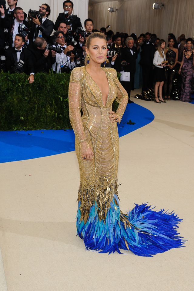 Blake Lively wygladała pięknie, gdy stała, ale, kiedy chciała postawić krok...