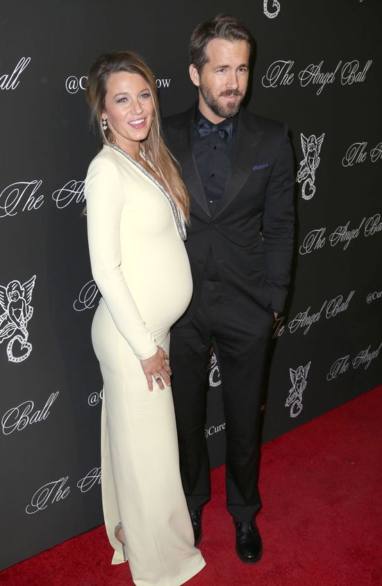 Blake Lively nie zwalnia tempa! (FOTO) Blake Lively nie zwalnia tempa! (FOTO)