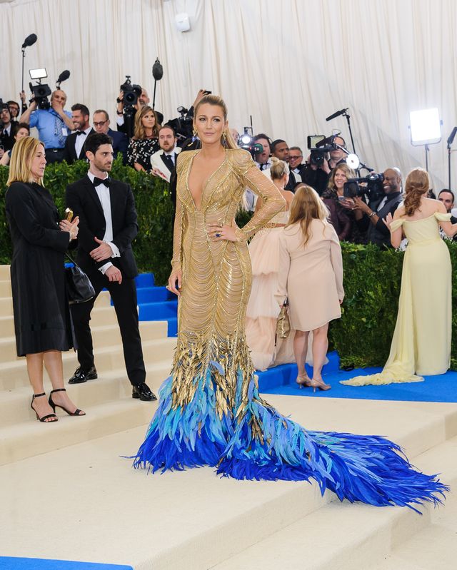 Blake Lively wygladała pięknie, gdy stała, ale, kiedy chciała postawić krok...
