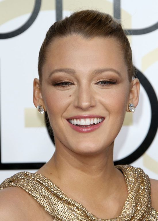 100% seksapilu i stylu idealnego w wydaniu Blake Lively (FOTO) 100% seksapilu i stylu idealnego w wydaniu Blake Lively (FOTO)