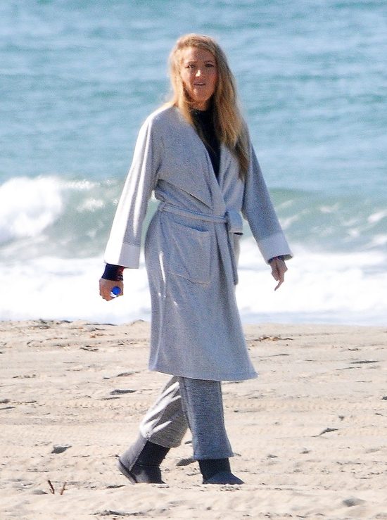 Jakaś marna ta stylówka Blake Lively (FOTO)