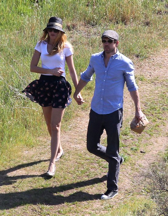 Posłuszny Ryan Reynolds: Nie wyjde z domu bez jej zgody