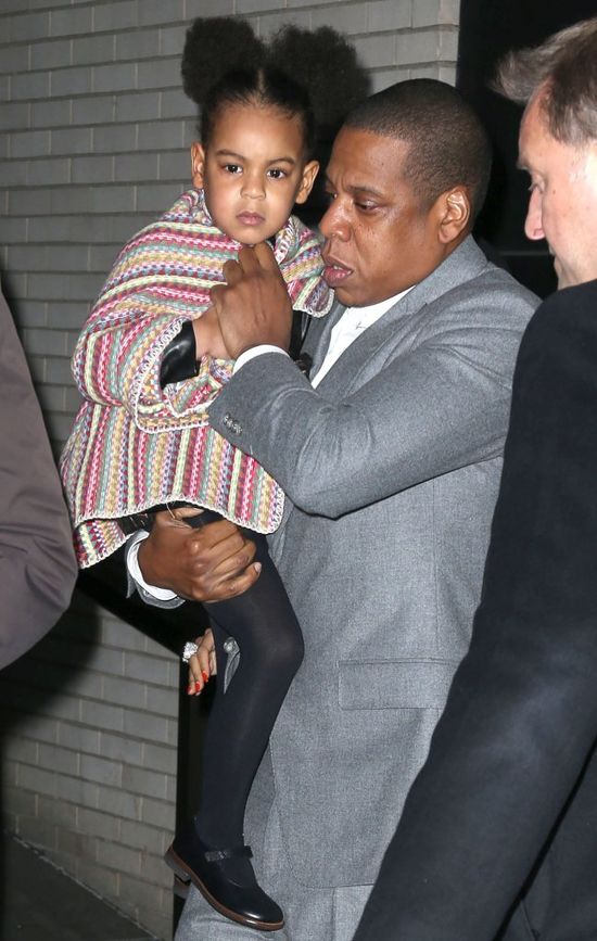 Dowożenie Blue Ivy do szkoły to prawdziwa SZOPKA