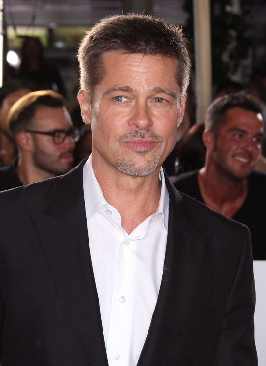 Brad Pitt i jego tajemnicza kochanka zamieszkali razem