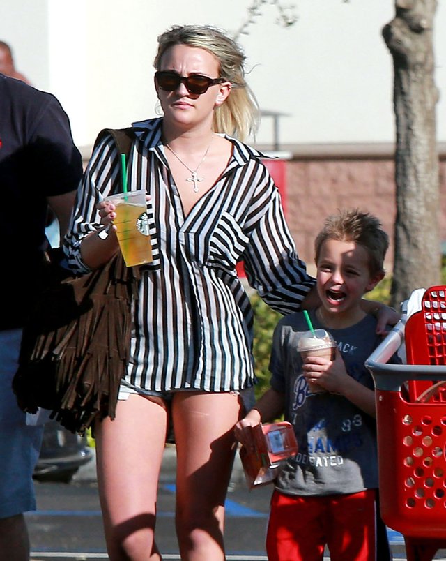 Britney Spears z siostrą na zakupach (FOTO) Britney Spears z siostrą na zakupach (FOTO)