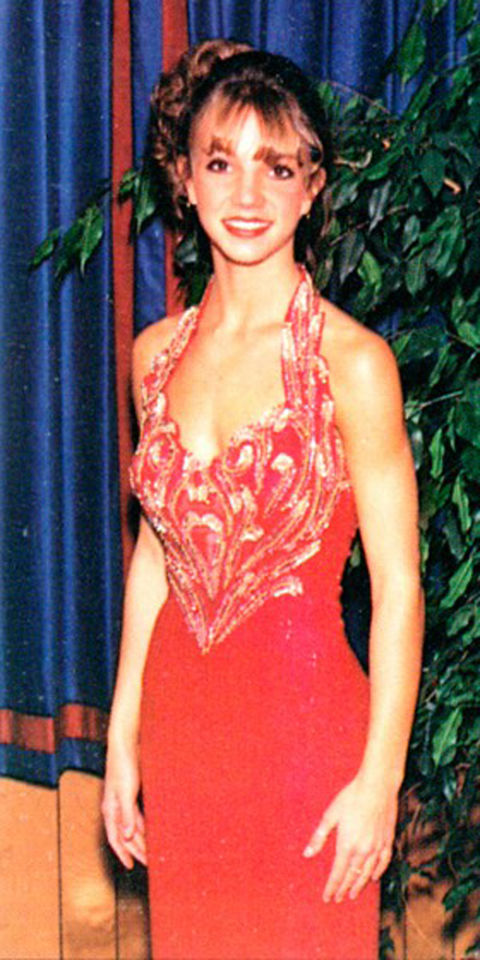 Szok! Tak wyglądały gwiazdy na swoich maturalnych balach Szok! Tak wyglądały gwiazdy na swoich maturalnych balach