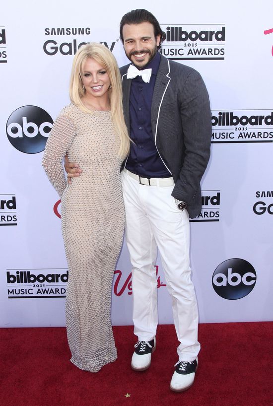 Dlaczego Brtitney Spears rozstała się z Charliem Ebersolem? Dlaczego Brtitney Spears rozstała się z Charliem Ebersolem?