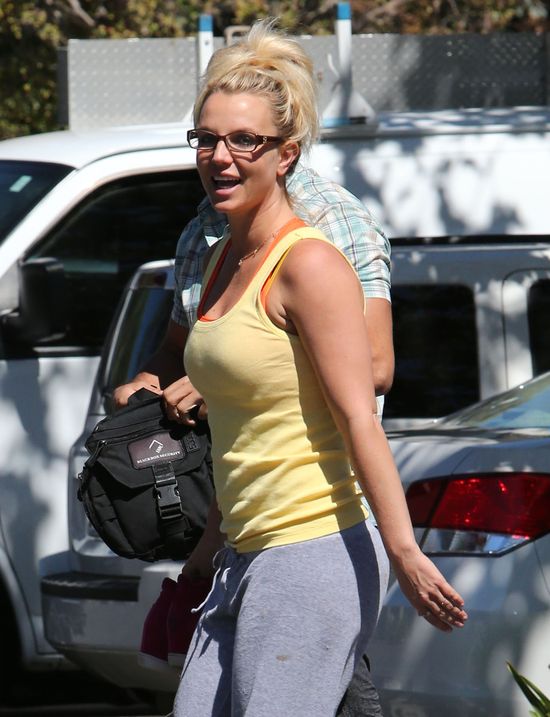 Britney Spears NIE śpiewa na swojej nowej płycie? (VIDEO) Britney Spears NIE śpiewa na swojej nowej płycie? (VIDEO)