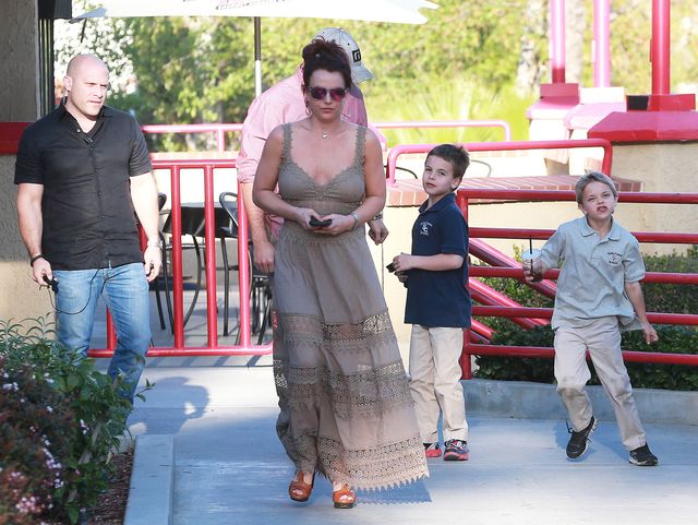 Synowie Britney Spears to małe urwisy? (FOTO)