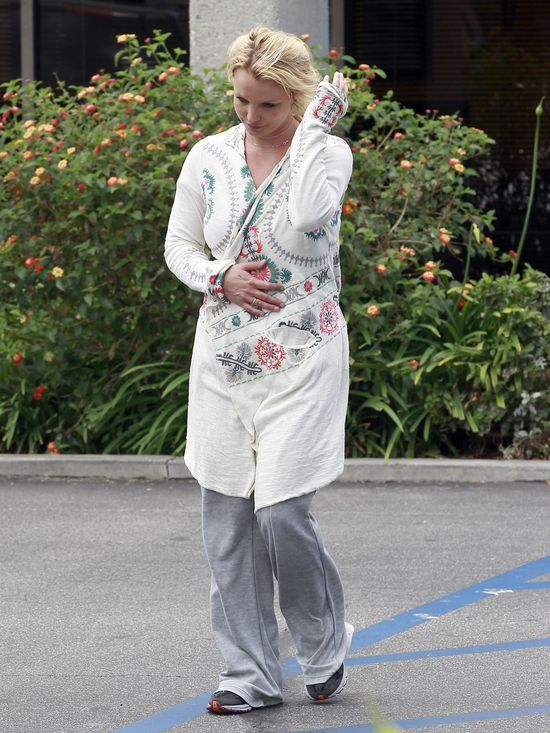 Britney Spears chudnie w oczach? (FOTO) Britney Spears chudnie w oczach? (FOTO)