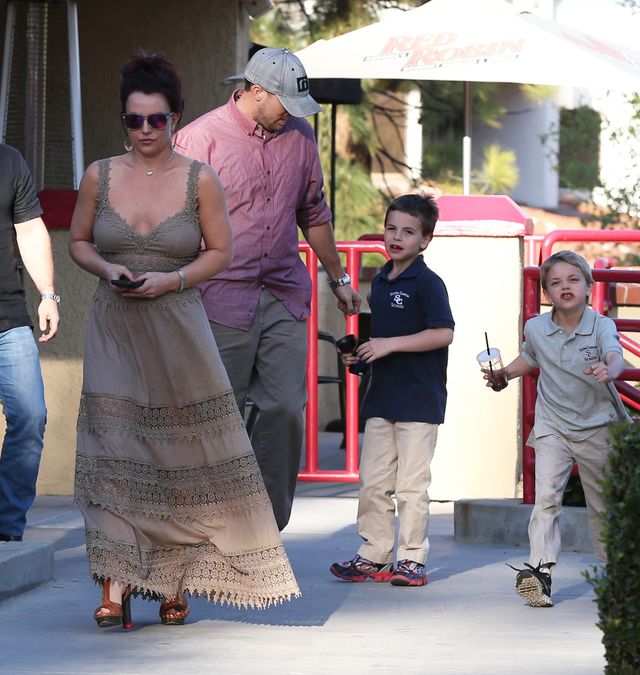 Synowie Britney Spears to małe urwisy? (FOTO)