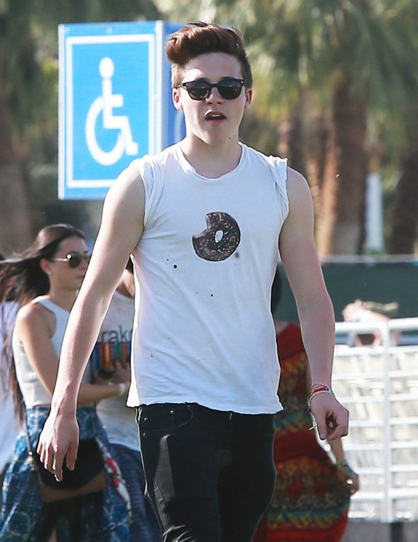 BEZCENNA reakcja Brooklyna na nagłe pojawienie się ojca