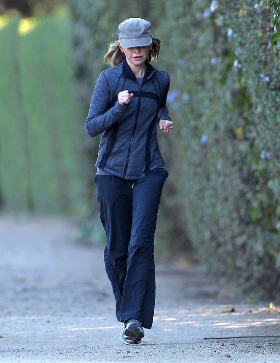 Chudziutka Calista Flockhart uprawia jogging (FOTO) Chudziutka Calista Flockhart uprawia jogging (FOTO)