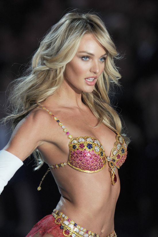 NOWOŚĆ! Candice Swanepoel musiała przytyć przed show VS