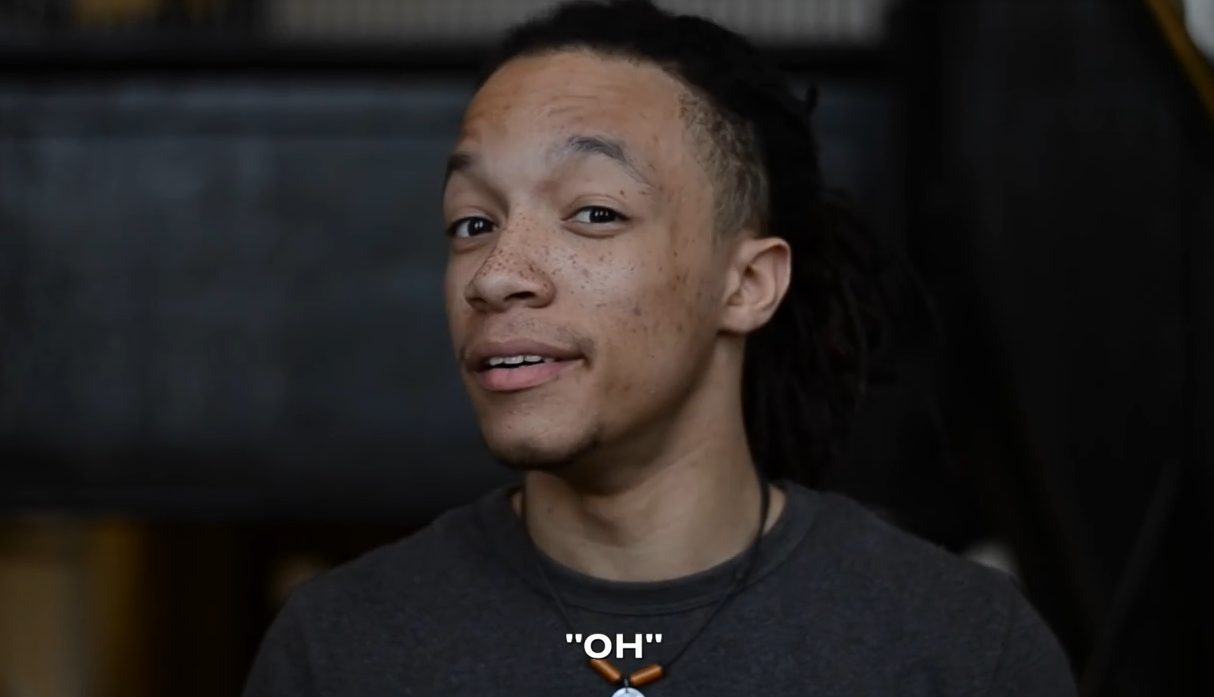 Jak reagują ludzie, gdy usłyszą, że są piękni [VIDEO]