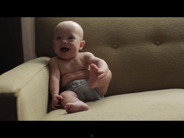 Wzruszająca historia wcześniaka podbija internet [VIDEO]