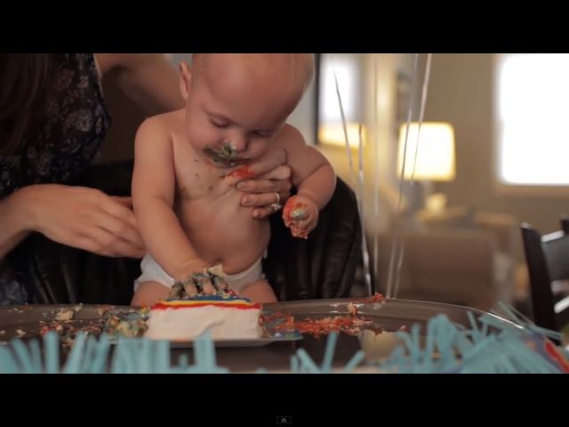 Wzruszająca historia wcześniaka podbija internet [VIDEO]