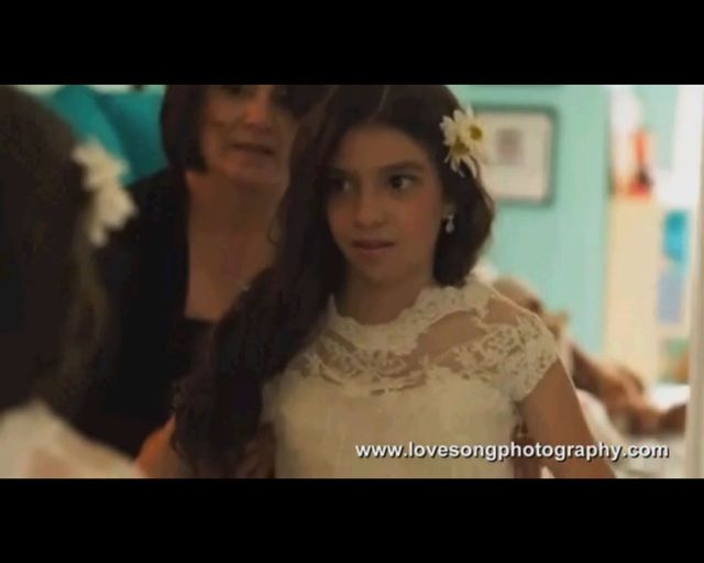 11-letnia dziewczynka na slubnym kobiercu z umierającym tatą