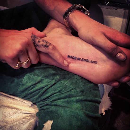 Nowy tatuaż Cary Delevingne (FOTO)