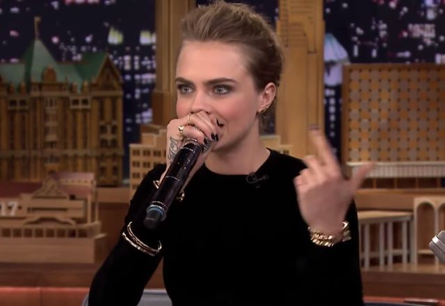 Oto kolejny talent Cary Delevingne! (VIDEO)