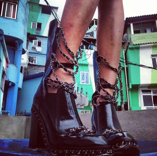 Rajstopy w spreju czynią cuda? (FOTO)  