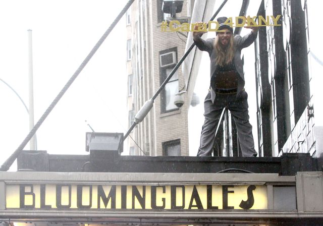 Cara Delevingne zachęca czy zniechęca do kupna ubrań? (FOTO)