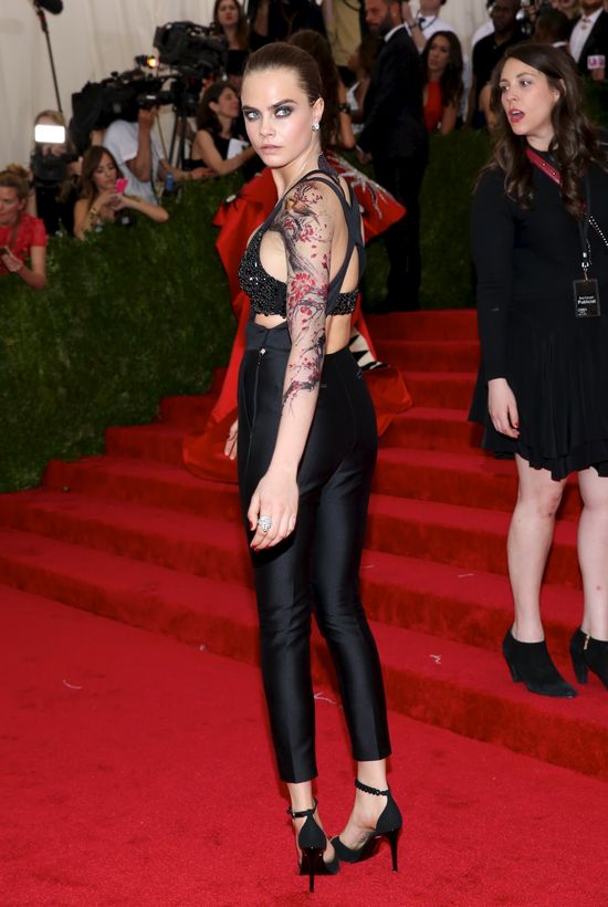 Cara Delevingne martwi się o uzależnienie swojej mamy Cara Delevingne martwi się o uzależnienie swojej mamy