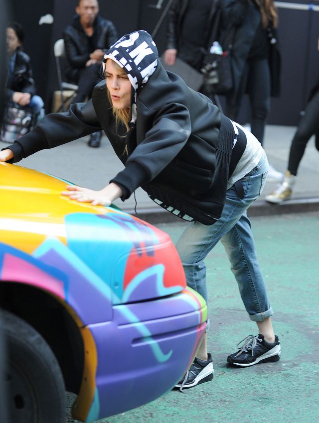 Cara Delevingne zaliczyła WPADKĘ Cara Delevingne zaliczyła WPADKĘ