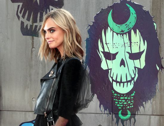 Mogła przykryć plamy po łuszczycy podkładem? Ona nie wsydzi się swojej choroby Mogła przykryć plamy po łuszczycy podkładem? Ona nie wsydzi się swojej choroby