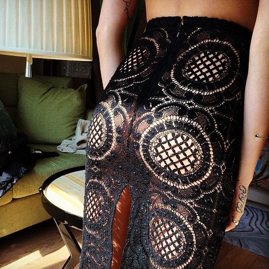 Cara Delevingne jak chce, potrafi być seksowna (FOTO)