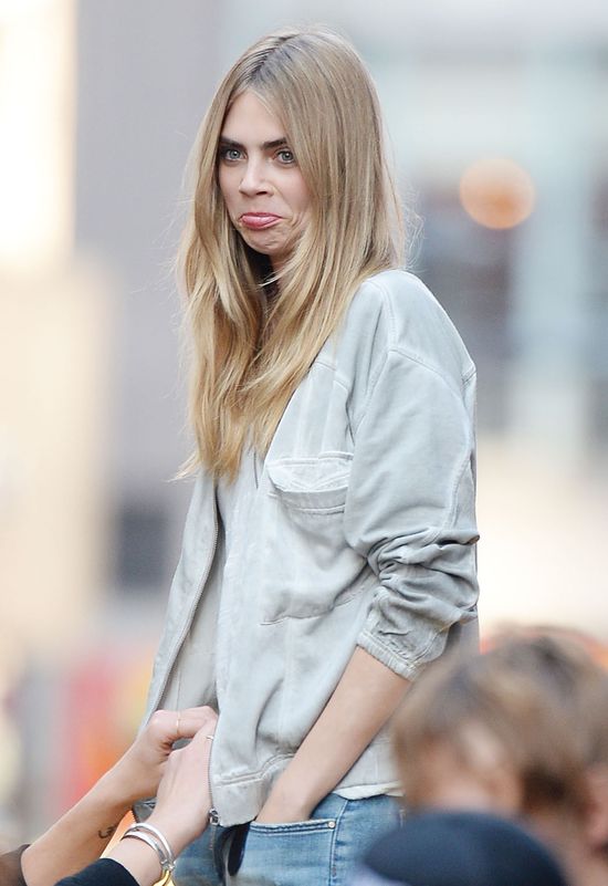 Cara Delevingne zaliczyła WPADKĘ Cara Delevingne zaliczyła WPADKĘ