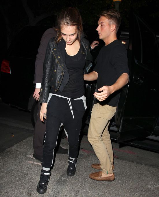 Cara Delevingne i Kendall Jenner miały gorszy dzień? (FOTO) Cara Delevingne i Kendall Jenner miały gorszy dzień? (FOTO)