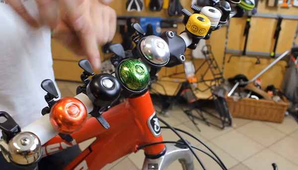 CeZik jedzie na rowerze... (VIDEO)