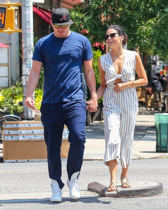 On najseksowniejszy, ona najszczęśliwsza. Tak wygląda para na medal?