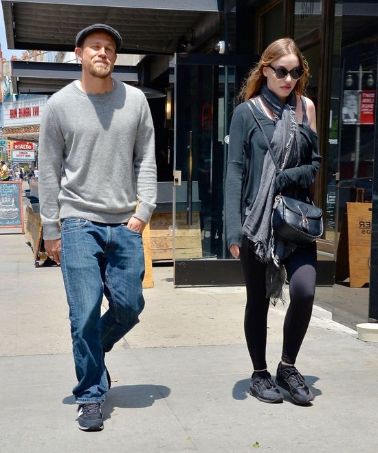 Charlie Hunnam miał zostać Christianem Greyem. Nie zgodziła się ONA