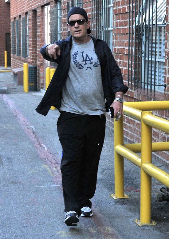 Charlie Sheen celowo zarażał HIV-em?