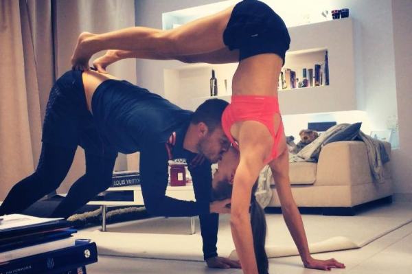 Anna Lewandowska ćwiczy z Robertem - walentynkowo (FOTO) Anna Lewandowska ćwiczy z Robertem - walentynkowo (FOTO)