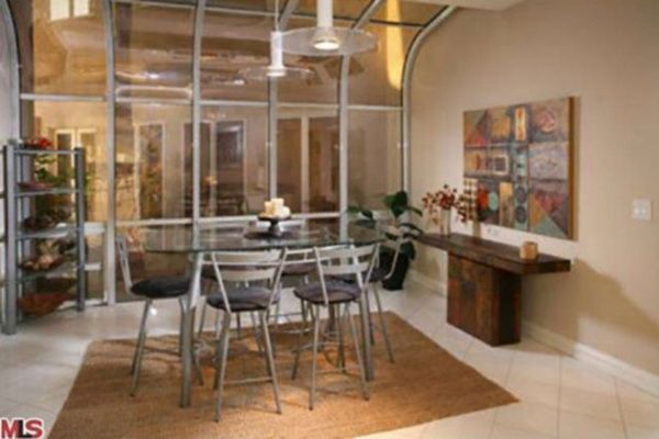 Nowa chata Chrisa Browna robi wrażenie (FOTO) Nowa chata Chrisa Browna robi wrażenie (FOTO)