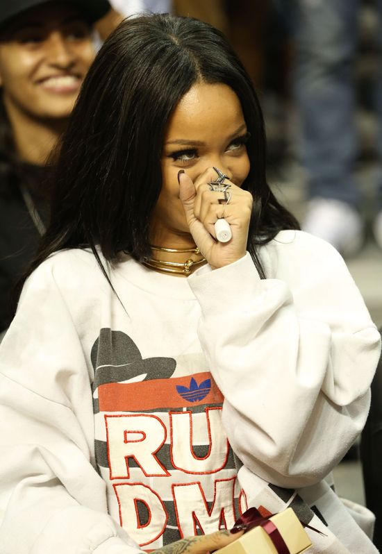 Rihanna i Chris Brown spotkali się na meczu (FOTO)
