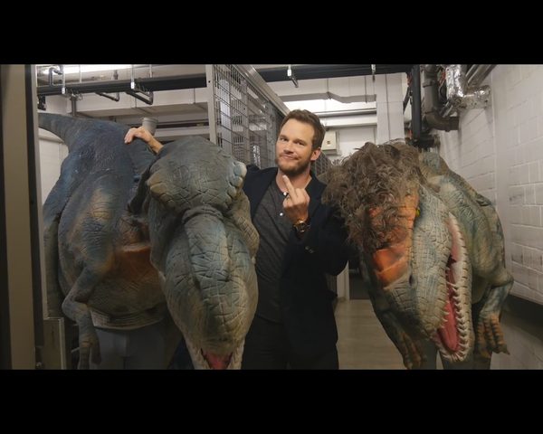 Dinozaur Wardęgi zaatakował aktora Jurrasic Park [VIDEO]