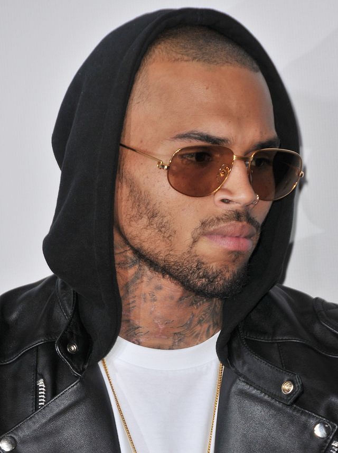 Chris Brown oskarżony o gwałt - nie przyznaje się do winy Chris Brown oskarżony o gwałt - nie przyznaje się do winy
