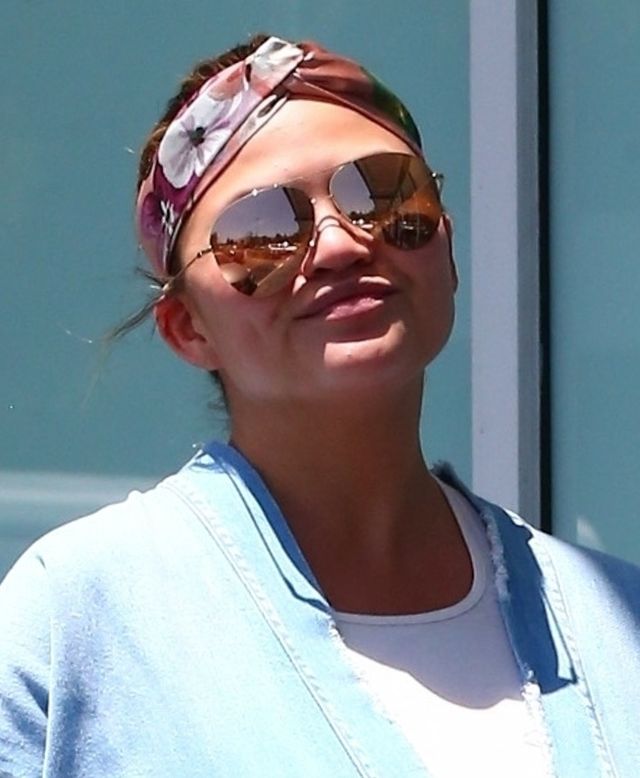 Za takie zdjęcia fanki kochają Chrissy Teigen 