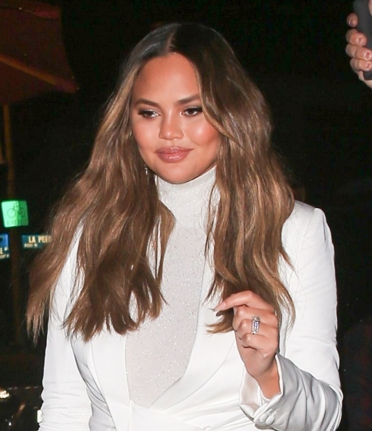 Najzgrabniejsze nogi w Hollywood? Kto się wybrał na randkę? (ZDJĘCIA)