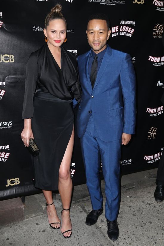 Miesiąc temu urodziła! Wow! Co za figura! (FOTO) Miesiąc temu urodziła! Wow! Co za figura! (FOTO)