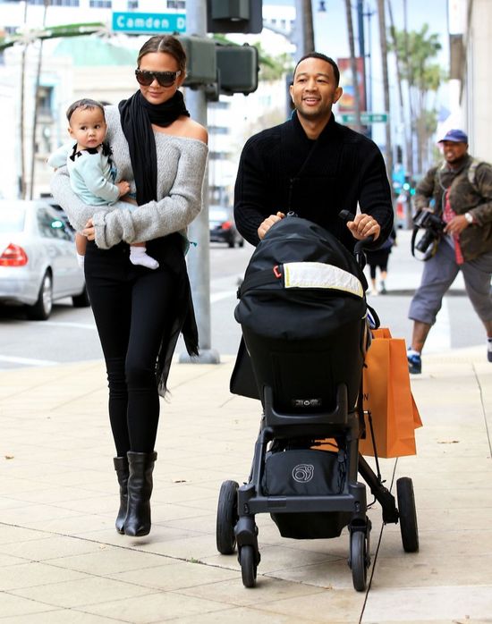 Najsłodsze zdjęcie z tegorocznych Świąt należy do Chrissy Teigen!