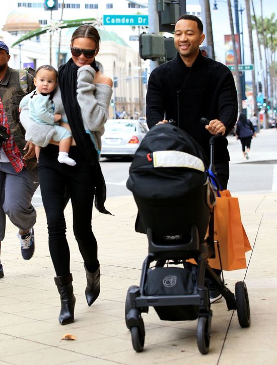 Ostatnie zakupy przed świętami w wykonaniu najmodniejszej pary w show bizie 